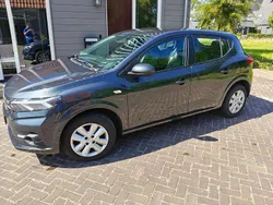 Grijs Gebruikt 2023 Dacia Sandero Expression Hatchback | € 15.250 (Goede deal)