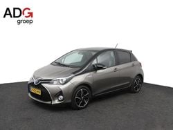 Grijs Gebruikt 2016 Toyota Yaris Hybrid Hatchback | € 14.950 (Eerlijke prijs)