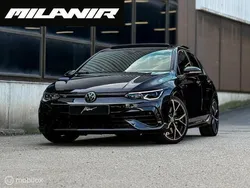Zwart Gebruikt 2021 VW Golf VIII R Hatchback | € 41.945 (Eerlijke prijs)