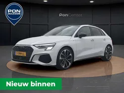 Wit Gebruikt 2023 Audi A3 Sportback Ambiente Hatchback | € 35.950 (Iets duurder)