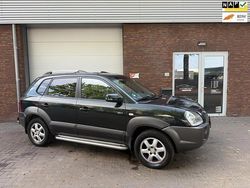 Groen, metallic lak Gebruikt 2005 Hyundai Tucson Style SUV | € 3.999 (Eerlijke prijs)