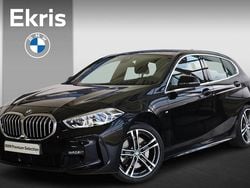 Zwart Gebruikt 2021 BMW 120 Executive Hatchback | € 29.750 (Eerlijke prijs)