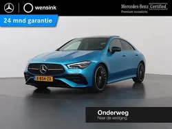 Blauw, metallic lak Gebruikt 2024 Mercedes CLA180 AMG line Sedan | € 41.850 (Duur)