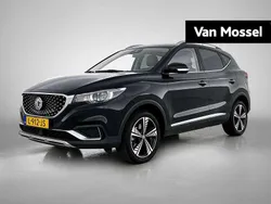 Zwart Gebruikt 2021 MG ZS Luxury Sedan | € 16.495 (Eerlijke prijs)