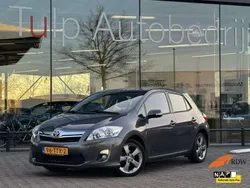 Grijs Gebruikt 2012 Toyota Auris Hybrid Business Edition Hatchback | € 10.749 (Eerlijke prijs)