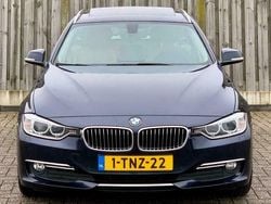 Blauw Gebruikt 2014 BMW 320 Luxury Line Stationwagen | € 11.450 (Eerlijke prijs)