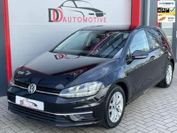 Zwart Gebruikt 2019 VW Golf VII Highline Hatchback | € 12.750 (Super prijs)