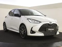 Wit Gebruikt 2024 Toyota Yaris Sport Hatchback | € 29.400 (Eerlijke prijs)