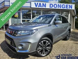 Grijs Gebruikt 2022 Suzuki Vitara Style SUV | € 25.850 (Eerlijke prijs)