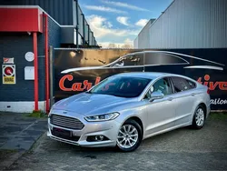 Grijs / moondust silver (metallic) Gebruikt 2015 Ford Mondeo Titanium Hatchback | € 16.950 (Eerlijke prijs)