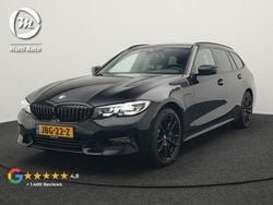 Zwart Gebruikt 2021 BMW 330 Sport Line Stationwagen | € 28.430 (Goede deal)