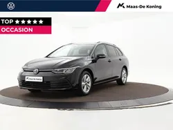 Zwart Gebruikt 2023 VW Golf VIII Life Stationwagen | € 22.880 (Goede deal)