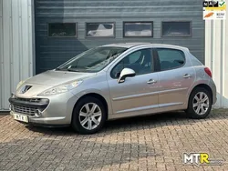 Grijs Gebruikt 2006 Peugeot 207 Hatchback | € 2.250 (Iets duurder)