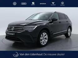 Zwart Gebruikt 2023 VW Tiguan Allspace Business SUV | € 38.450 (Eerlijke prijs)