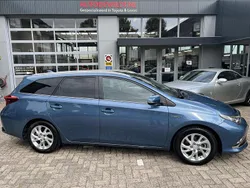 Blauw Gebruikt 2015 Toyota Auris Hybrid Stationwagen | € 11.950 (Eerlijke prijs)