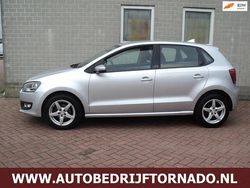 Grijs (metallic) Gebruikt 2011 VW Polo Highline Hatchback | € 5.999 (Goede deal)