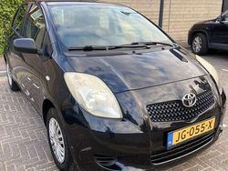 Zwart Gebruikt 2006 Toyota Yaris Verso Terra MPV | € 1.650