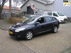Blauw (metallic) Gebruikt 2009 Renault Mégane GrandTour Expression Stationwagen | € 2.750 (Goede deal)