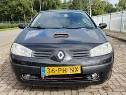 Zwart Gebruikt 2004 Renault Mégane Cabriolet Luxe Cabriolet | € 1.499 (Eerlijke prijs)