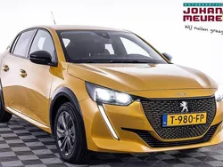 Geel Gebruikt 2023 Peugeot e-208 Allure Hatchback | € 19.900 (Goede deal)