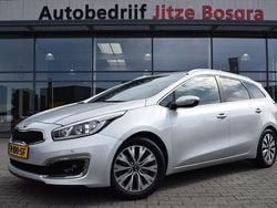 Grijs Gebruikt 2017 Kia Ceed Hatchback | € 11.450 (Eerlijke prijs)