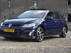 Blauw Gebruikt 2019 VW Golf VII GTI Stationwagen | € 23.000 (Goede deal)
