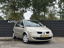 Beige Gebruikt 2007 Renault Scénic II Dynamique MPV | € 2.399 (Goede deal)