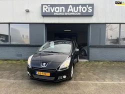 Zwart, andere lak Gebruikt 2011 Peugeot 5008 MPV | € 4.750 (Eerlijke prijs)