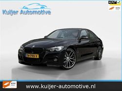 Zwart Gebruikt 2018 BMW 330e M Performance Sedan | € 19.945 (Eerlijke prijs)