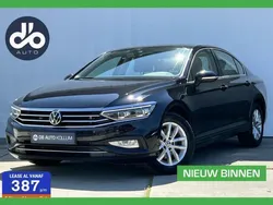 Zwart Gebruikt 2022 VW Passat Business Sedan | € 22.934 (Goede deal)