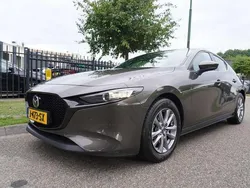 Bruin Gebruikt 2020 Mazda 3 Comfort Hatchback | € 23.945 (Eerlijke prijs)