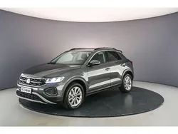 Indium grey Gebruikt 2024 VW T-Roc Edition SUV | € 30.900 (Iets duurder)