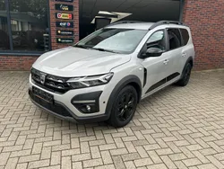 Zilver, metallic lak Gebruikt 2023 Dacia Jogger Extreme MPV | € 20.750 (Eerlijke prijs)