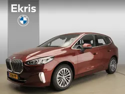 Rood, metallic lak Gebruikt 2023 BMW 218 Sport Line Stationwagen | € 34.900 (Duur)