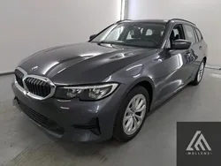 Grijs Gebruikt 2022 BMW 318 Stationwagen | € 26.500 (Eerlijke prijs)