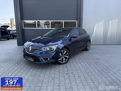 Blauw Gebruikt 2018 Renault Mégane IV Bose Edition Hatchback | € 11.750 (Eerlijke prijs)