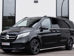 Zwart Gebruikt 2023 Mercedes V300 MPV | € 61.950 (Goede deal)