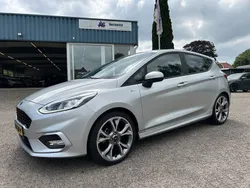 Grijs, metallic lak Gebruikt 2019 Ford Fiesta ST-Line Hatchback | € 12.995 (Eerlijke prijs)