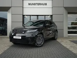 Santorini black (zwart metallic)zwart Gebruikt 2020 Land Rover Range Rover Velar R-Dynamic SUV | € 53.440 (Duur)