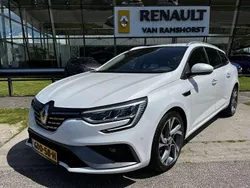 Wit, metallic lak Gebruikt 2020 Renault Mégane IV R.S. Stationwagen | € 19.950 (Eerlijke prijs)