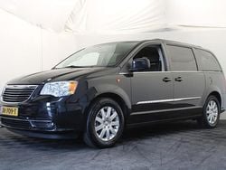 Zwart, metallic lak Gebruikt 2015 Chrysler Town & Country MPV | € 18.999