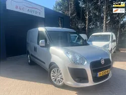 Grijs Gebruikt 2013 Fiat Doblò MPV | € 222