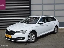 Wit Gebruikt 2022 Skoda Superb Business Line Stationwagen | € 20.950 (Goede deal)
