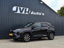 Zwart Gebruikt 2025 Toyota Yaris Cross SUV | € 28.750 (Eerlijke prijs)
