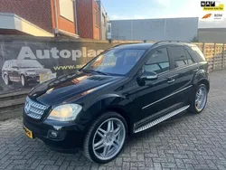 Zwart Gebruikt 2005 Mercedes 500 SUV | € 8.999 (Goede deal)