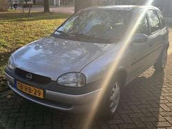 Zilver Gebruikt 1998 Opel Corsa Hatchback | € 995 (Goede deal)