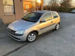Zilver Gebruikt 2001 Opel Corsa Elegance Sedan | € 3.500