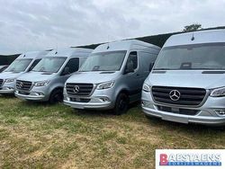 Zilver Nieuw 2025 Mercedes Sprinter Van | € 62.920 (Eerlijke prijs)