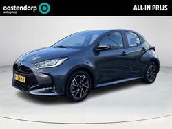 Grijs Gebruikt 2022 Toyota Yaris Hybrid Hatchback | € 20.945 (Eerlijke prijs)