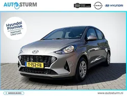 Grijs Gebruikt 2023 Hyundai i10 Comfort Hatchback | € 14.739 (Eerlijke prijs)
